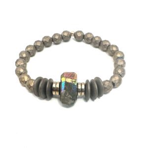 Beaded bracelet with metallic and dark gray beads.